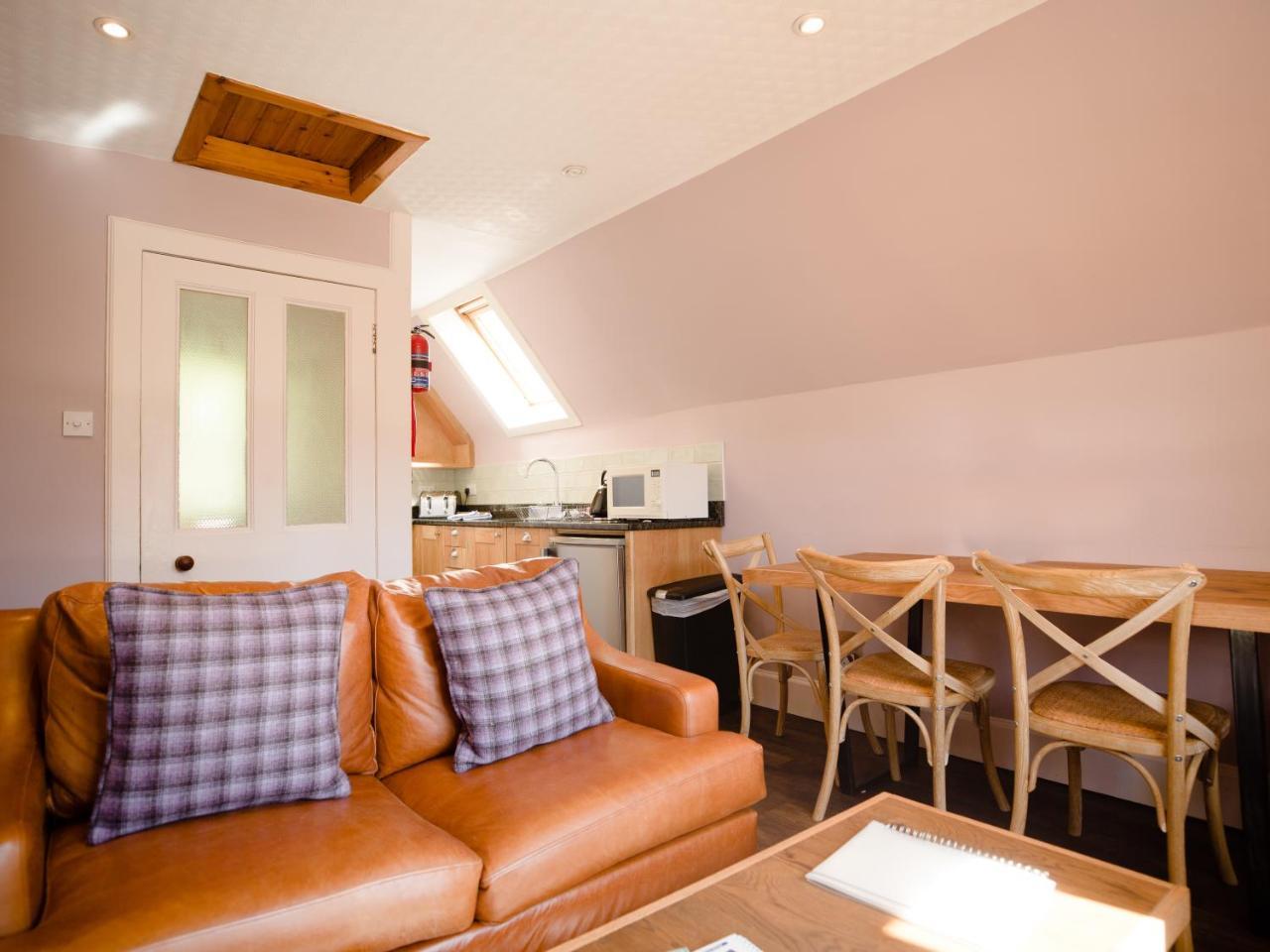 Ptarmigan Apartment อาวีมอร์ ภายนอก รูปภาพ